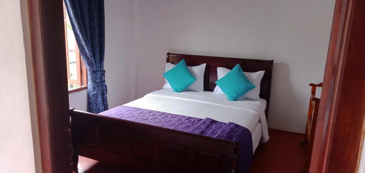 The Train View Bed & Breakfast Nuwara Eliya Exterior foto