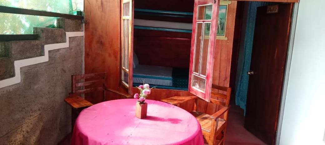 The Train View Bed & Breakfast Nuwara Eliya Exterior foto