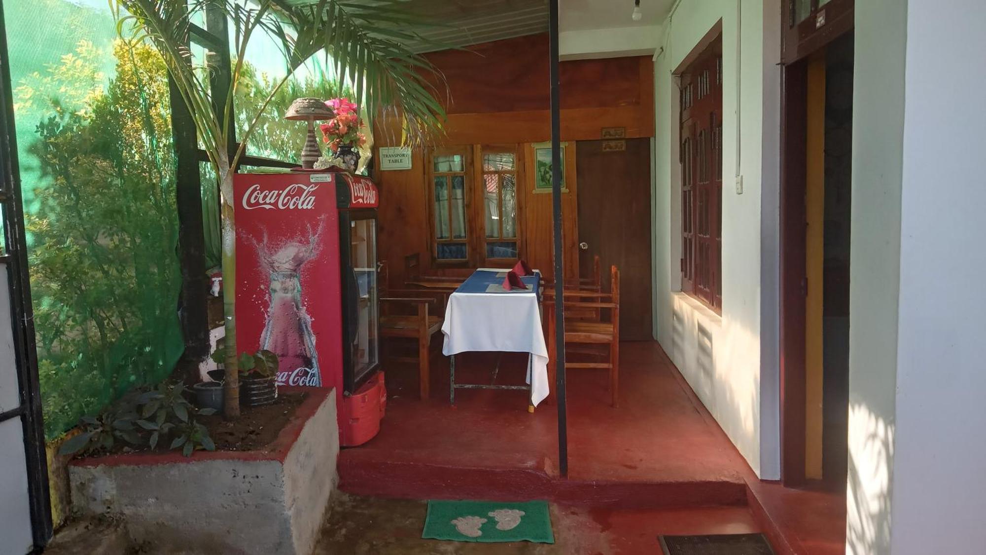 The Train View Bed & Breakfast Nuwara Eliya Exterior foto