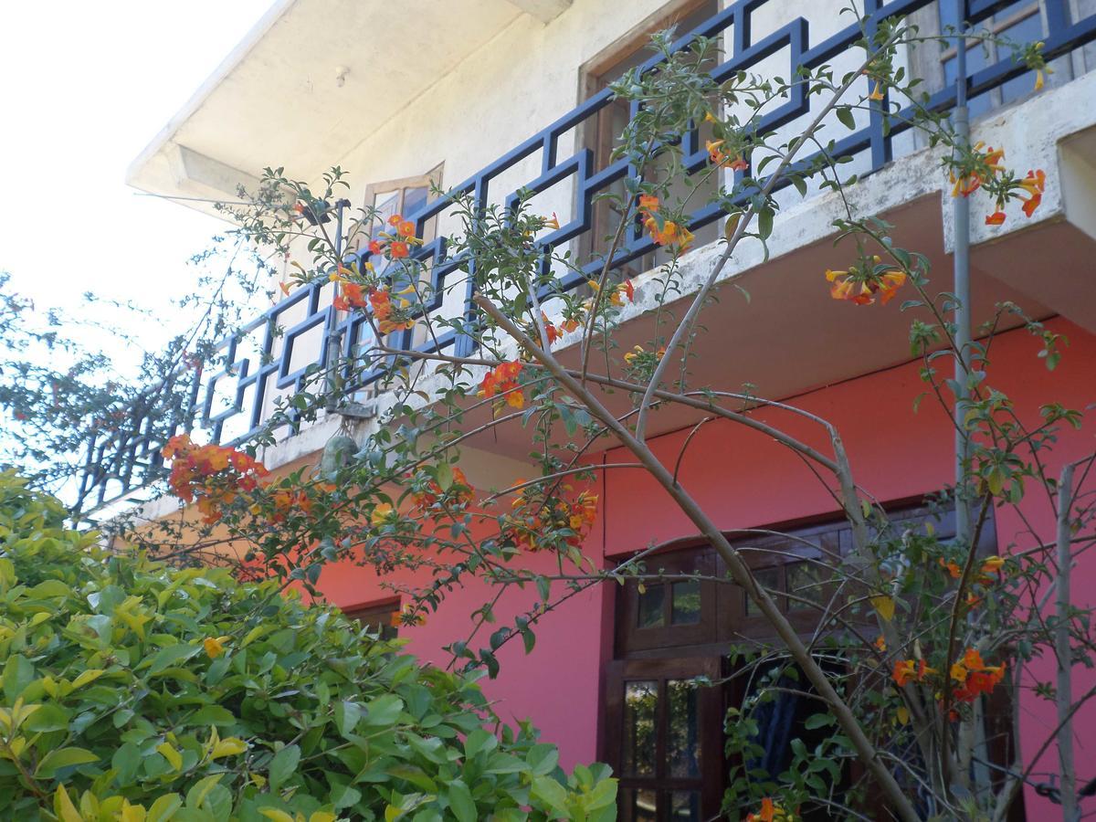 The Train View Bed & Breakfast Nuwara Eliya Exterior foto